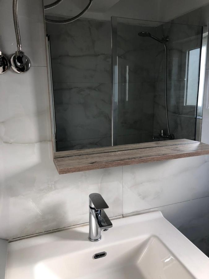 Sandri Apartment هيماري المظهر الخارجي الصورة